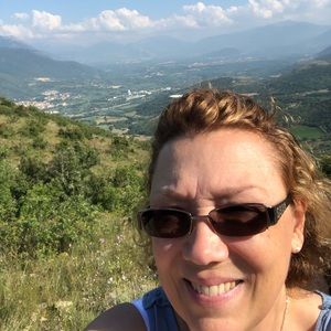 Meet your Posher, Dawn